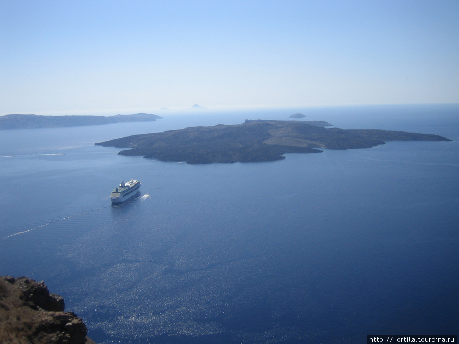 Над морем голубым есть остров... Остров Санторини, Греция
