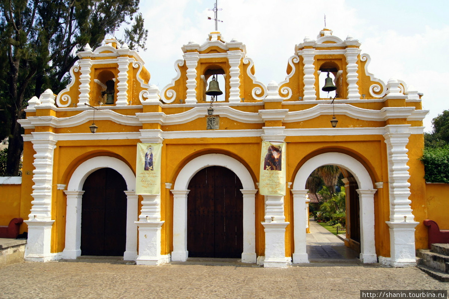 Ворота Антигуа, Гватемала