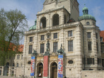 Баварский национальный музей.Основан 1855г.Королём Баварии МаксимилианомII