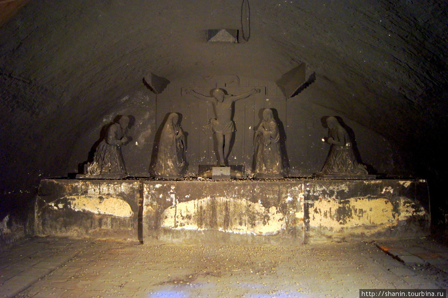 Подземная крипта Антигуа, Гватемала