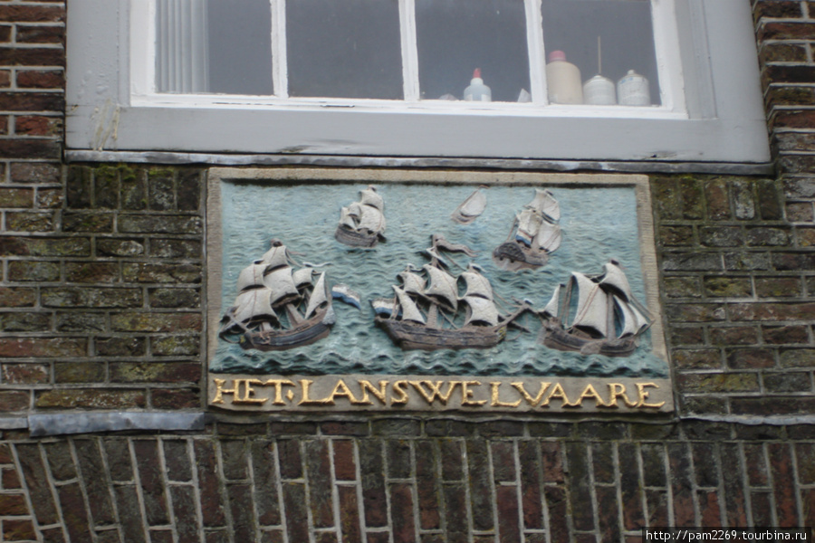 здесь живут моряки Монникендам, Нидерланды