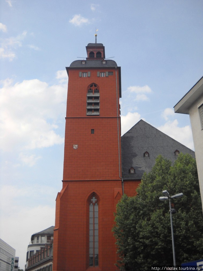 Вид на церковь Майнц, Германия