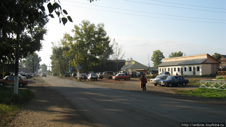 Дзержинское (2009.09). Прогулки по утреннему селу Дзержинское, Россия