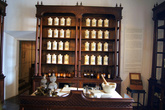 Старинная аптека — музей в Антигуа