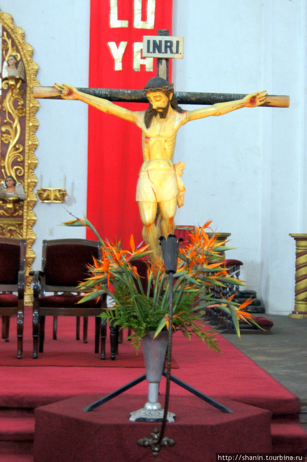 В соборе Святого Франциска в Антигуа Антигуа, Гватемала