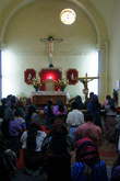 В церкви в Сантьяго Атитлан