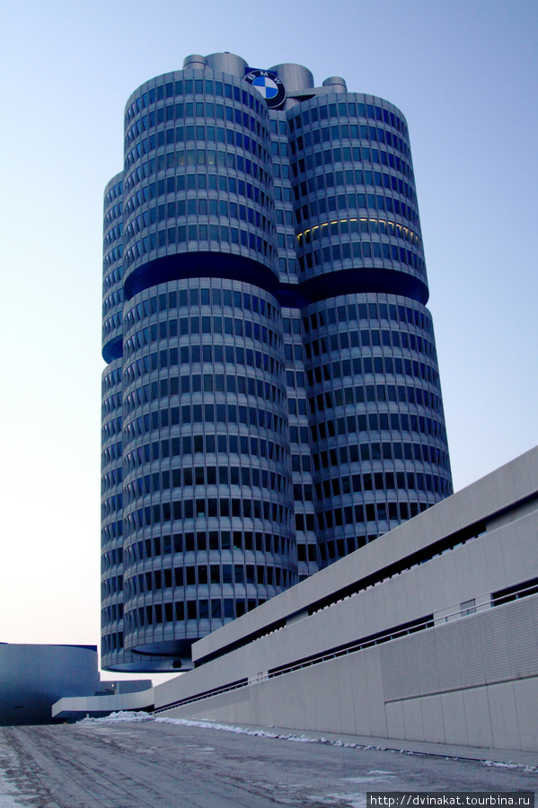 Офис или штаб квартира BMW