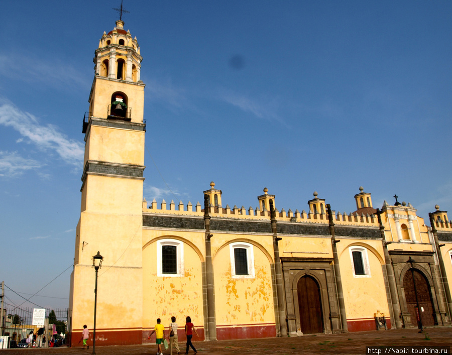 Королевский собор для индейцев Чолула, Мексика