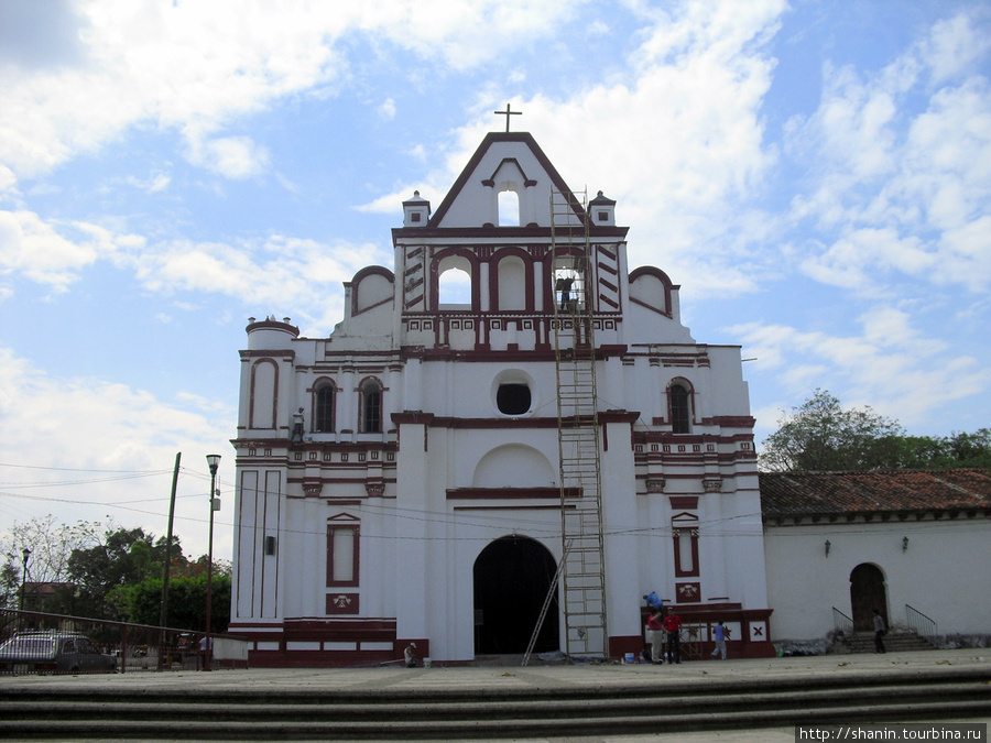 Церковь Чьяпа-де-Корсо, Мексика