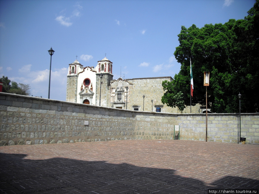 Базилика Девы Марии Соледад Оахака, Мексика