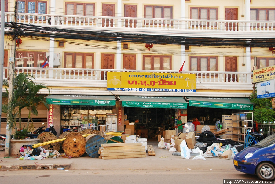 частая картина во Вьентьяне Вьентьян, Лаос