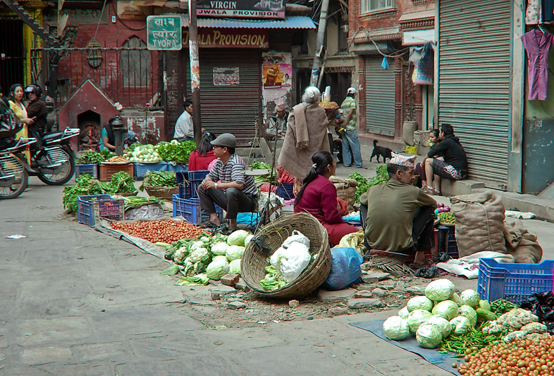 Базарчик в Катманду. Индия