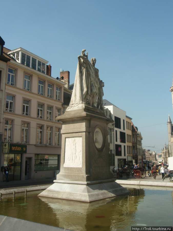 Памятник Яну Франсу Виллемсу Гент, Бельгия