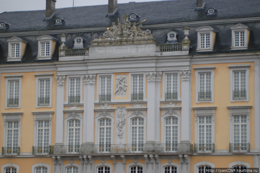 Дворец Аугустусбург Брюль, Германия