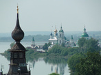 Вид на Свято-Яковлевский Димитриев монастырь