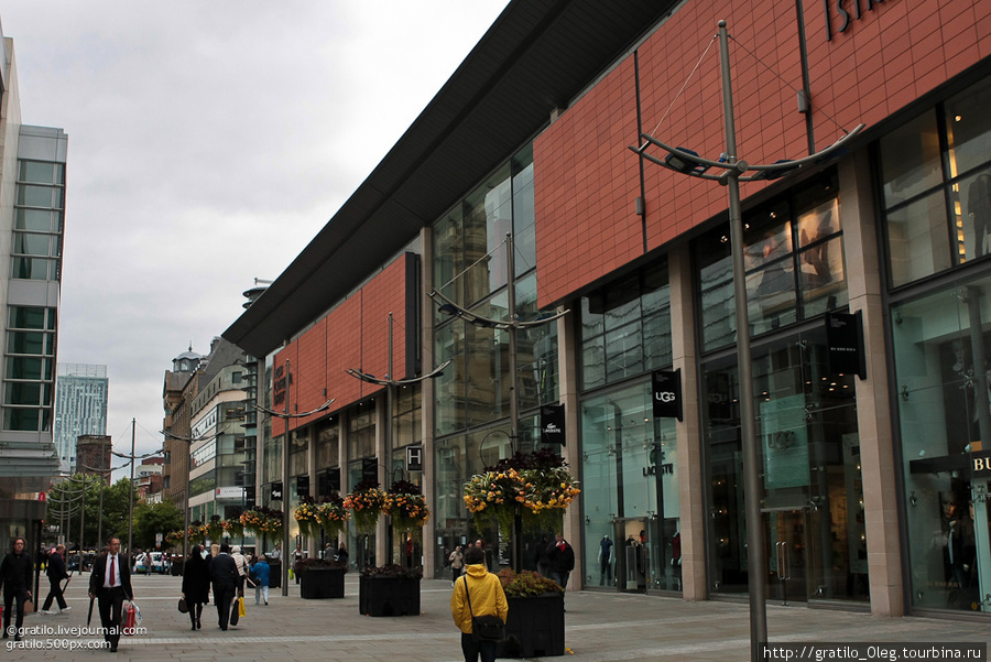 New Cathedral Street и бесконечные бутики Манчестер, Великобритания