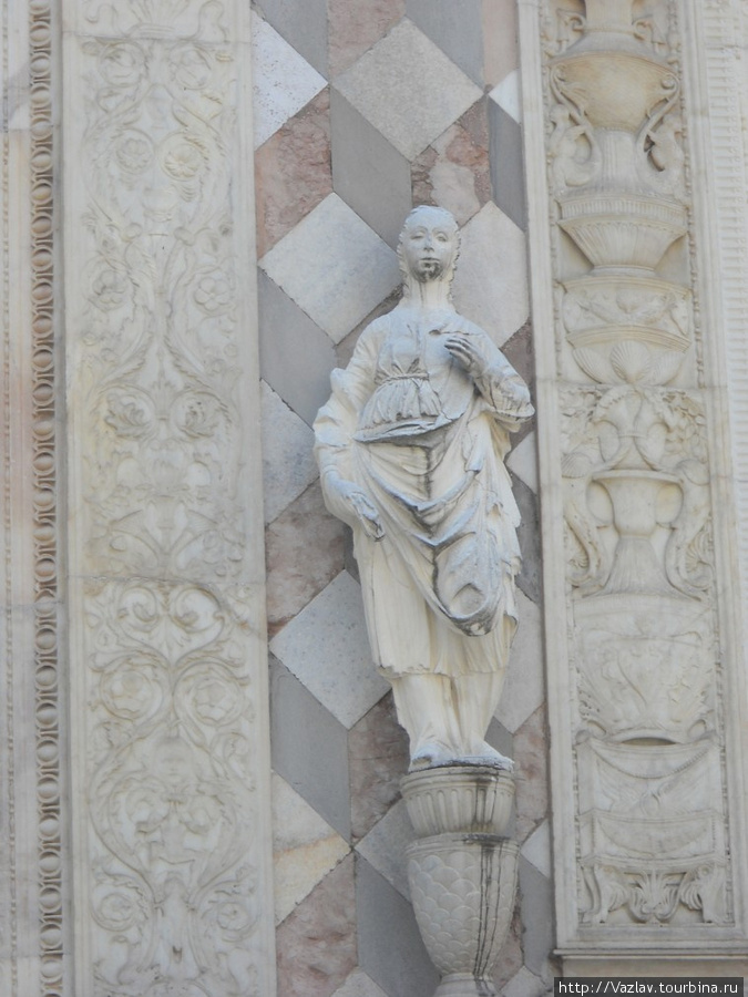 Скульптура Бергамо, Италия
