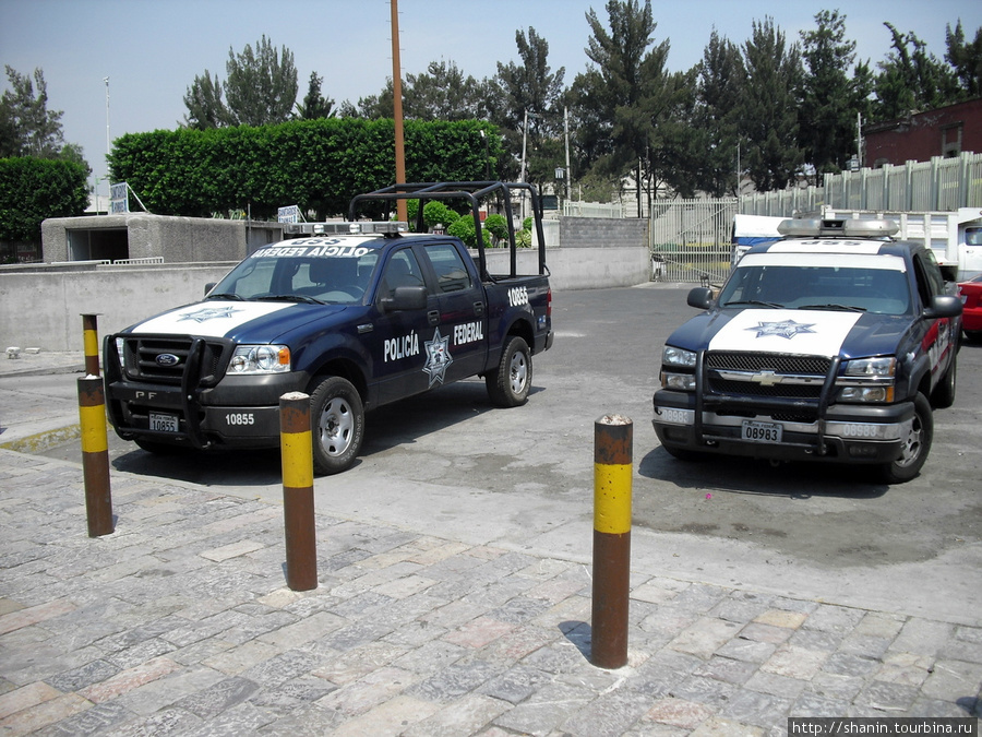 Полицейские машины Мехико, Мексика