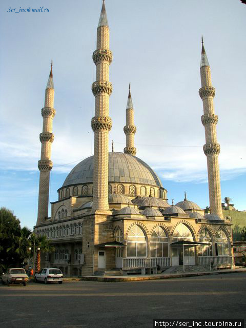 Главная городская мечеть Анамур, Турция
