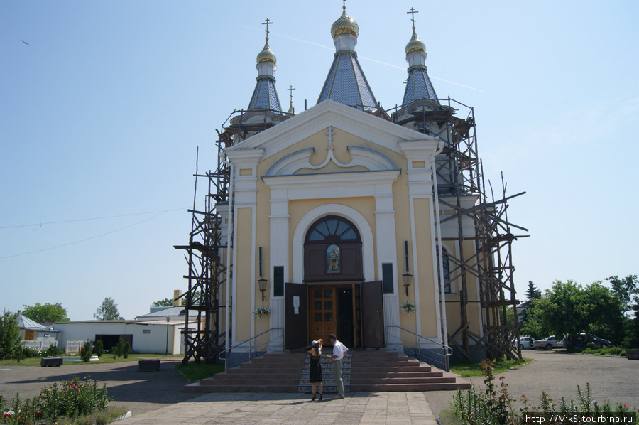 Свято-Александро-Невский собор заложен в 1864 году в честь отмены крепостного права.