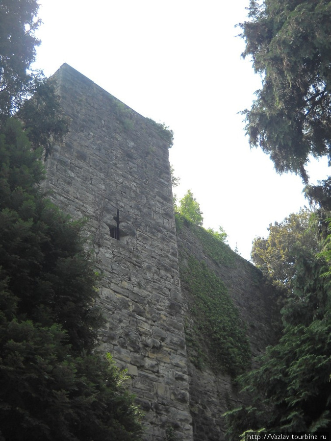 Возле неприступных стен Бергамо, Италия