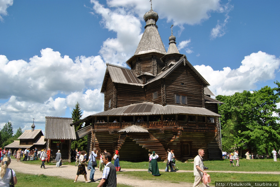 Музей деревянного зодчества Витославлицы и его жители Великий Новгород, Россия