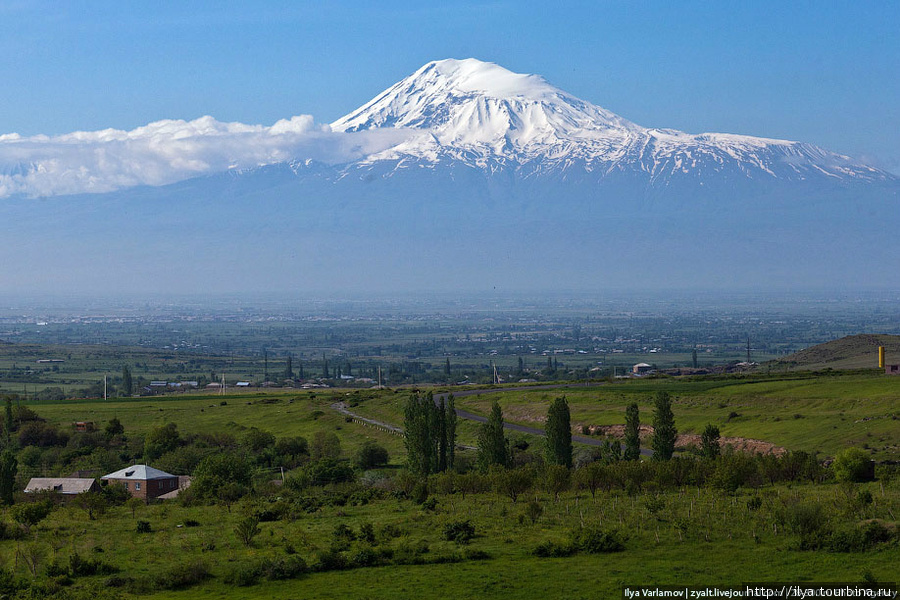 До самолета остается еще 6 часов, можно успеть покорить еще несколько вершин! Пора в горы. Арагац гора (4095м), Армения