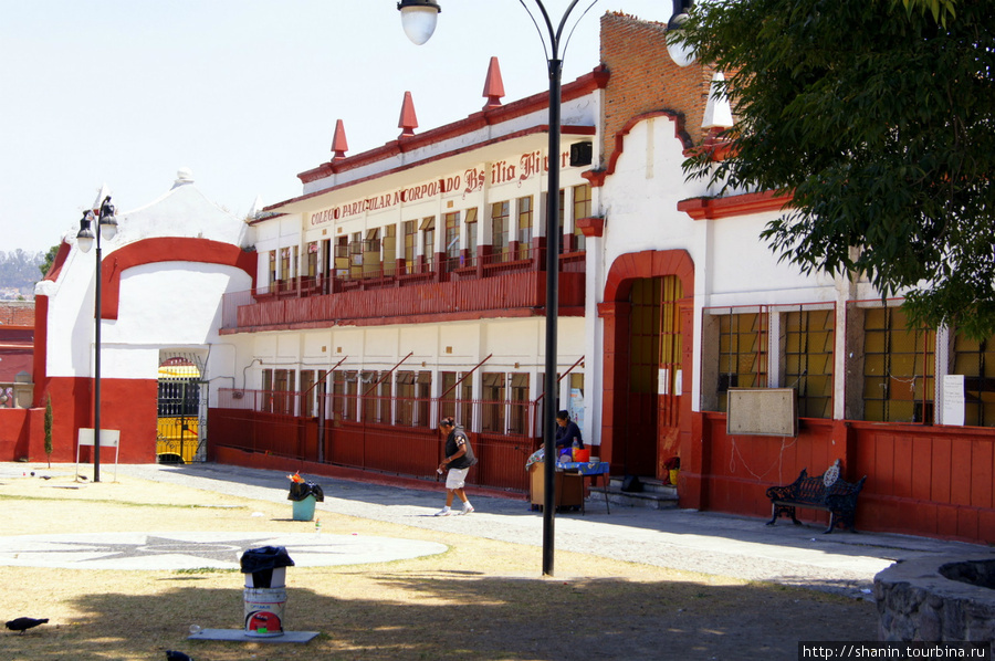 Школьное здание Пуэбла, Мексика