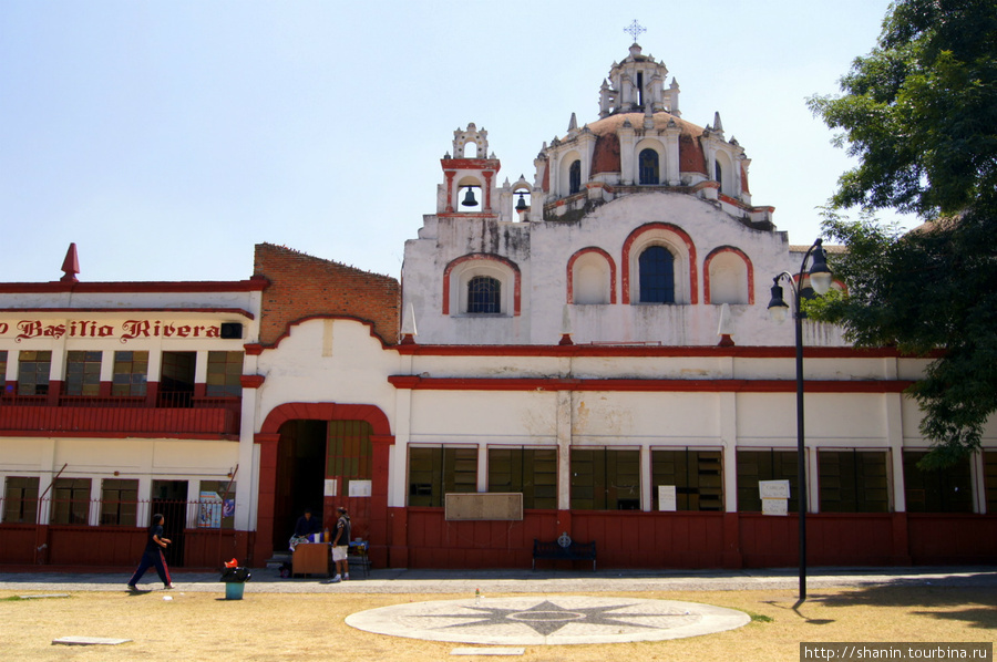 Католическая школа Пуэбла, Мексика