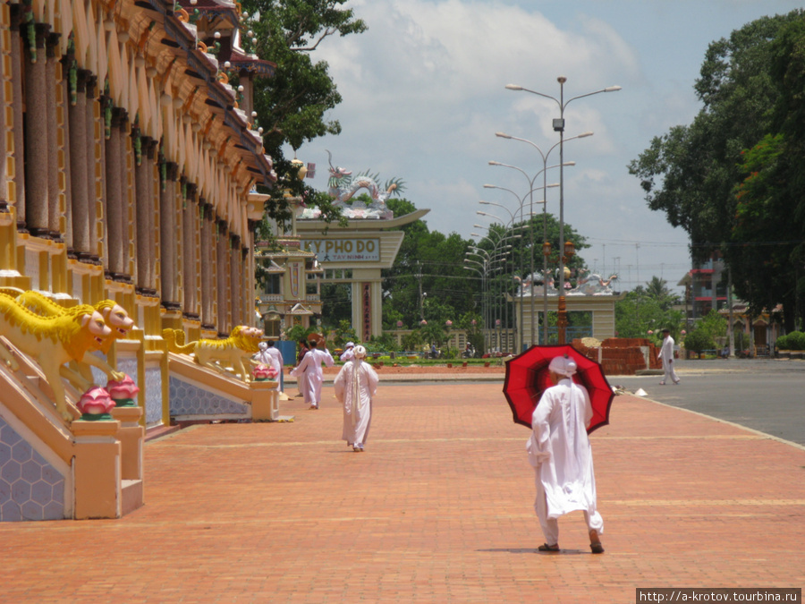 Храм секты Каодай в TAY NINH Юго-Восточный регион, Вьетнам