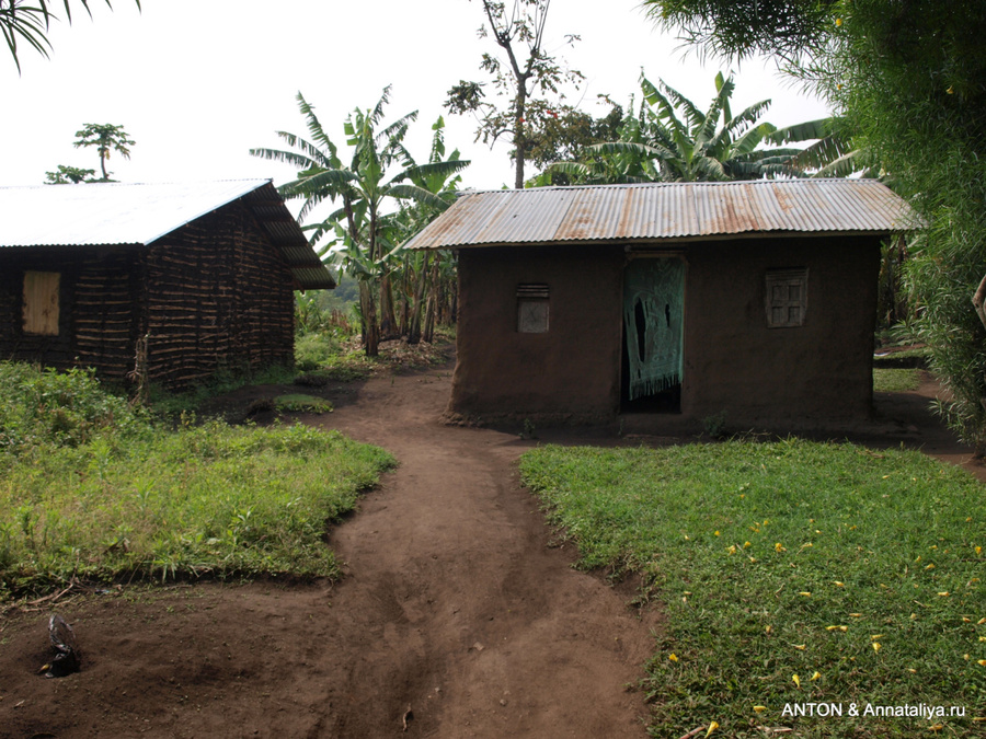 Деревня Озеро Нкуруба, Уганда