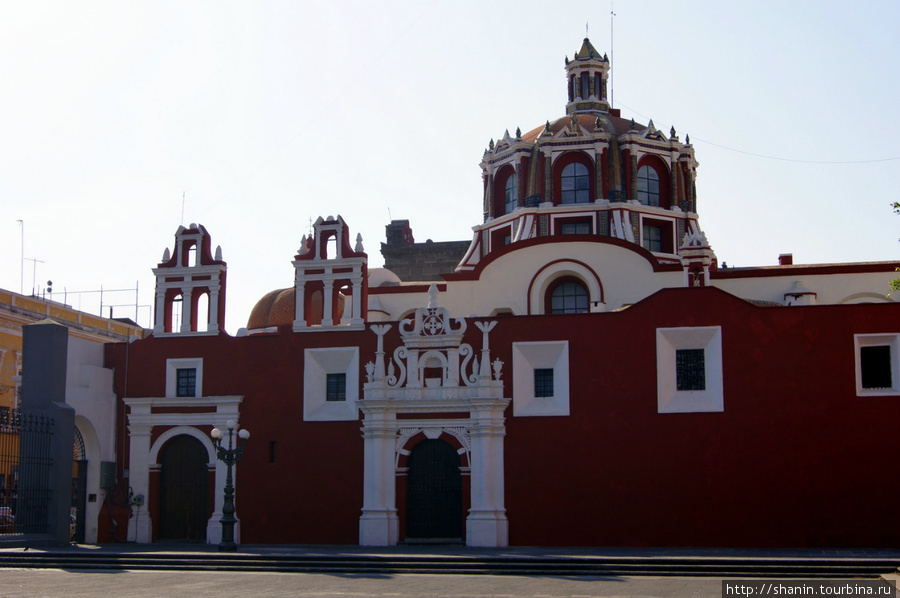 Церковь Санто Доминго в Пуэбле Пуэбла, Мексика