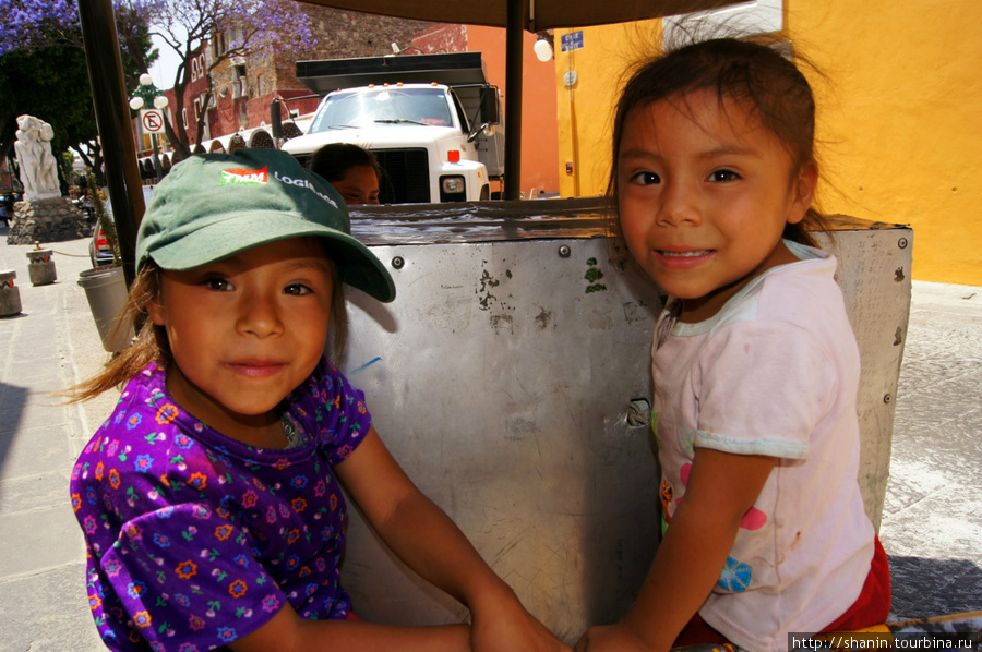 Дети Пуэбла, Мексика