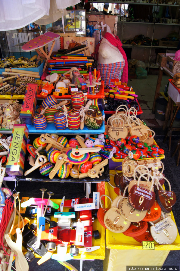 На рынке Париан в Пуэбле Пуэбла, Мексика