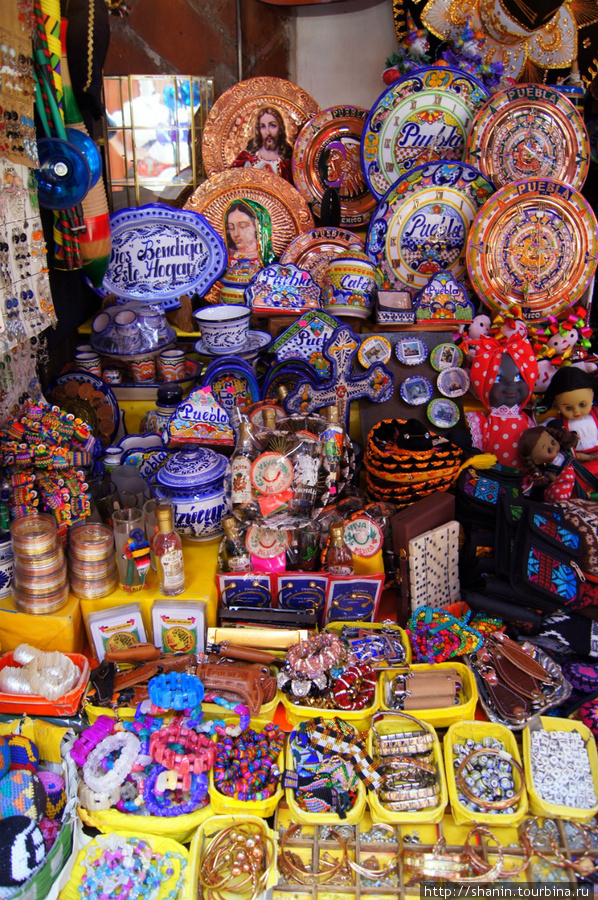 мНа рынке Париан в Пуэбле Пуэбла, Мексика