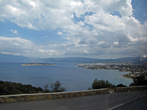 вид на залив Мирабелла и город Агиос Николаос по дороге из Элунда