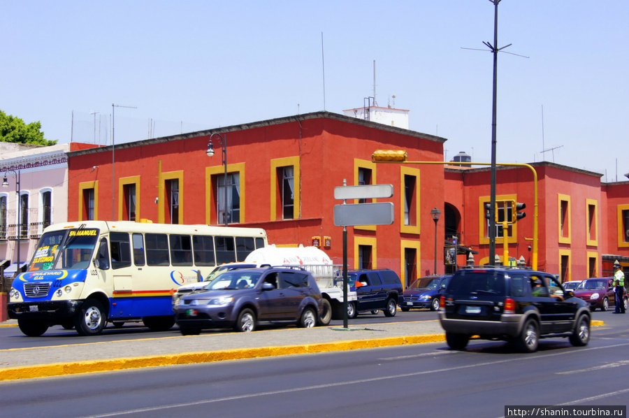 Улица в Пуэбле Пуэбла, Мексика