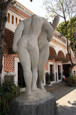 Скульптура в районе художников
