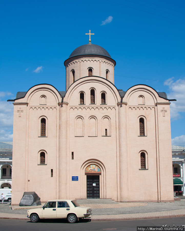 Церковь Успения Богородицы Пирогощи Киев, Украина