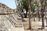 Задняя стена храма