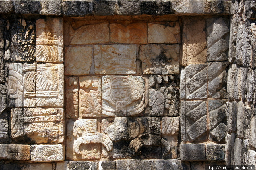 Красный дом в Чичен-Ице Чичен-Ица город майя, Мексика