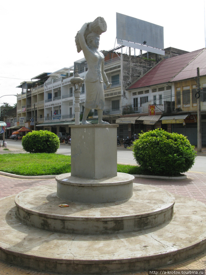 Статуя крестьянки Провинция Баттамбанг, Камбоджа