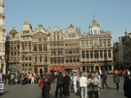 Коронный козырь Брюсселя, его визитная карточка, шесть домов на углу