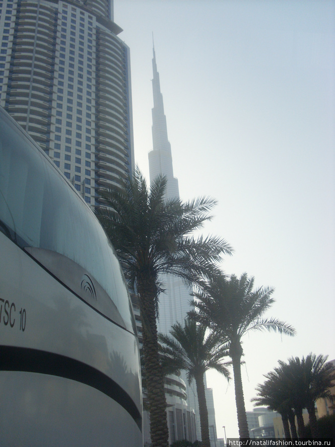 828 метров Бурдж Халифа Дубай, ОАЭ