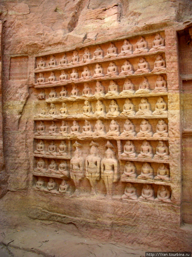 Загадочные Джайнские колоссы Гвалиор, Индия