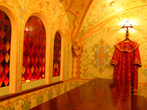 Дегустационный зал напоминает боярские палаты :)
