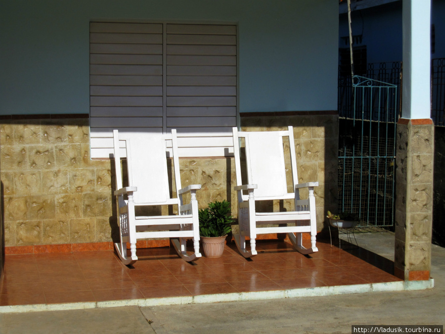 Виньялес и его кресла-качалки Виньялес, Куба