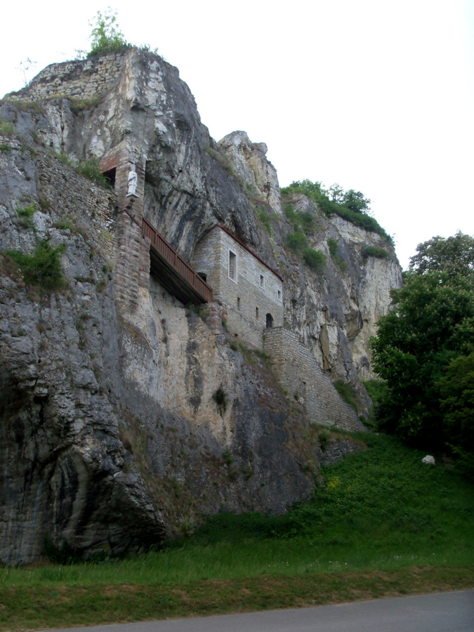 Монастырь в скале. Иштайн (города Рейна) Земля Баден-Вюртемберг, Германия