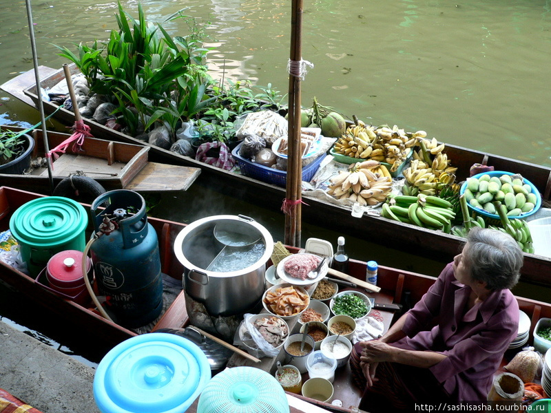 Плавучий рынок Damnoensaduak Дамноен Садуак (плавучий рынок), Таиланд