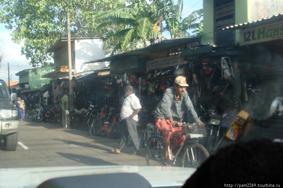 мото вело рынок в Коломбо Шри-Ланка